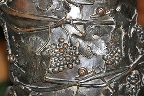 Grabmal von Erzherzog Maximilian III. dem Deutschmeister (Verzierung der gedrehten Säulen)