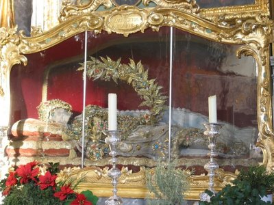 Reliquienschrein in der Pfarrkirche Wiesing
