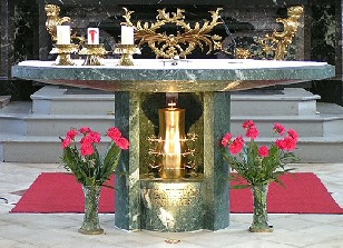 Volksaltar (Pfarrkirche Götzens)
